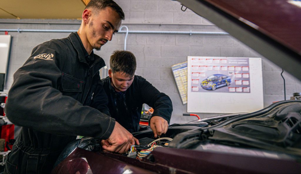 Bac Pro Maintenance des Véhicules option voitures particulières